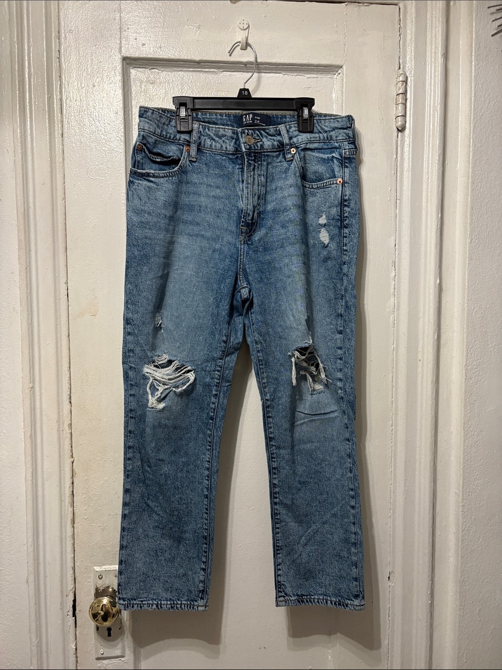 GAP women ankle Light Blue Straight Jeans with Ripped Knees